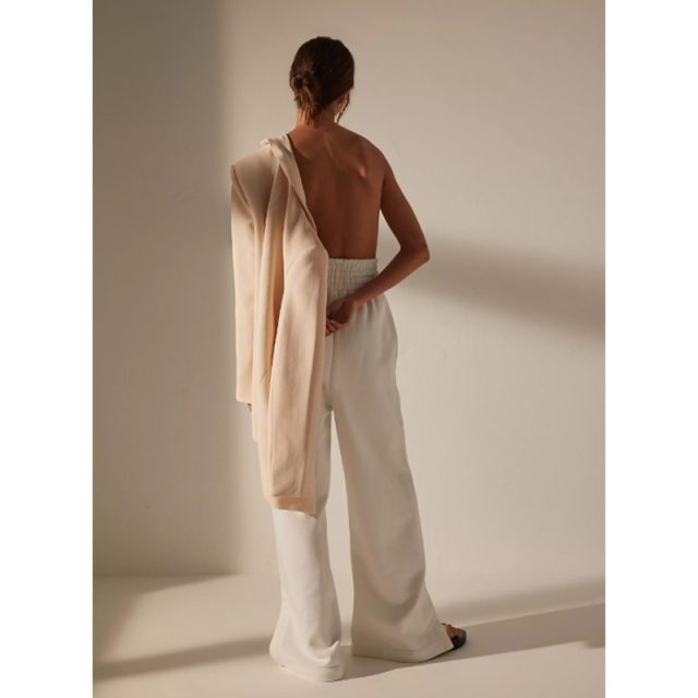 Classy and classic flared pants (4)